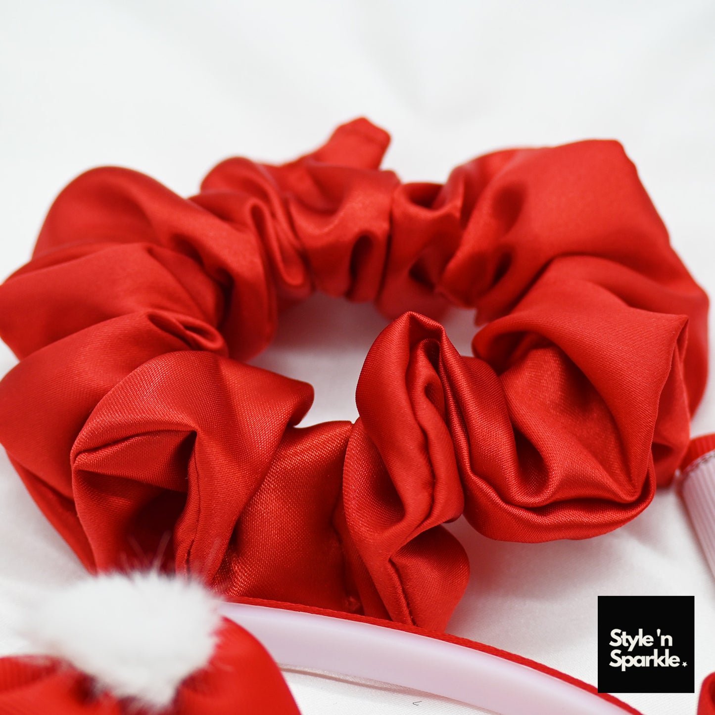 Christmas-inspired Red Ribbon Kids Gift Bag